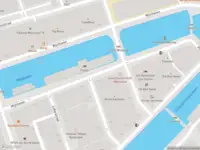 Ambulance met gepaste spoed naar de Wijnhaven in Rotterdam