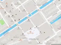 Ambulance met gepaste spoed naar de Bastiaanpoort in Delft