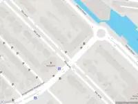 Ambulance met gepaste spoed naar de Burgemeester Knappertlaan in Schiedam