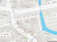 Politie met grote spoed naar de De Eenhoorn in Leeuwarden vanwege ongeval met letsel