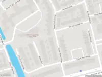 Brandweer met gepaste spoed naar de Rachel Ruyschstraat in Zaandam vanwege een liftopsluiting