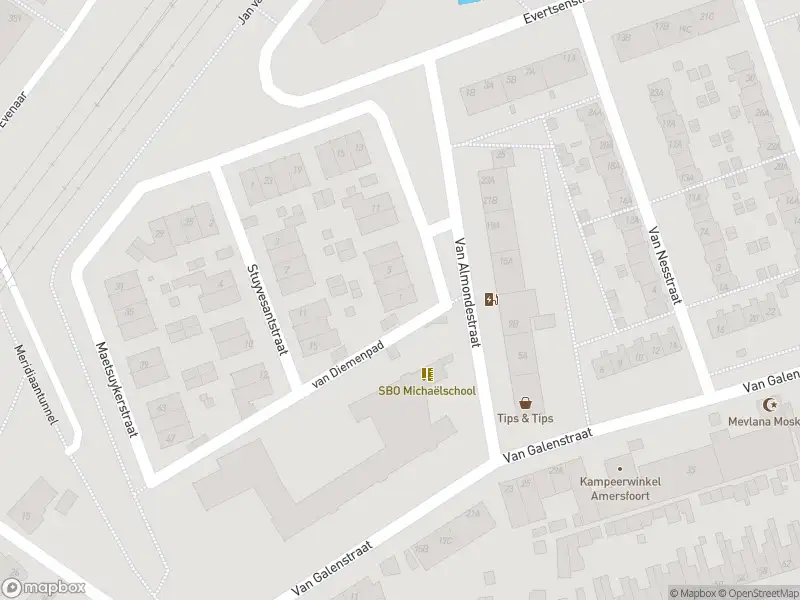 Brandweer met gepaste spoed naar de Maetsuykerstraat in Amersfoort vanwege afhijsen patient