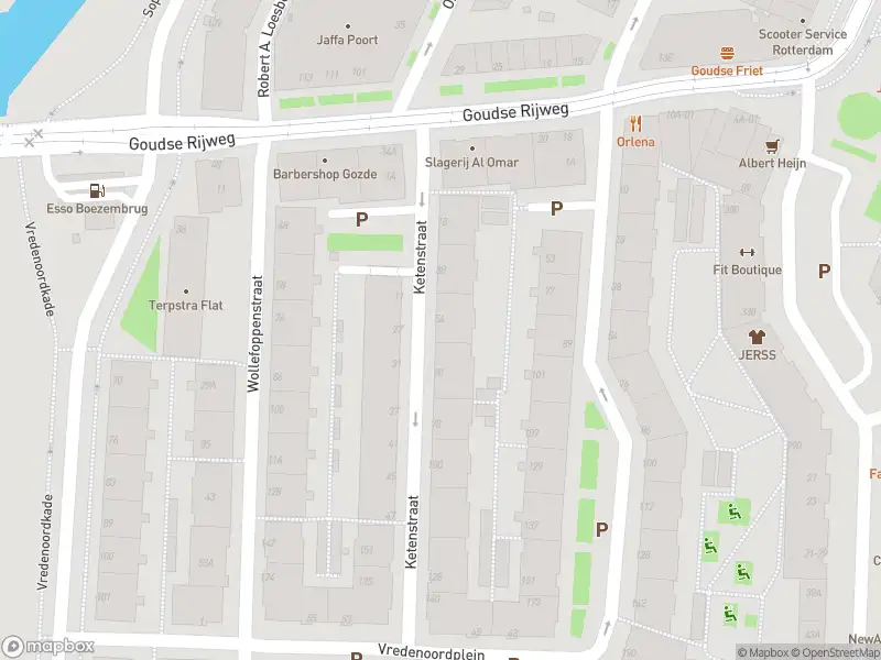 Ambulance met grote spoed naar de Ketenstraat in Rotterdam