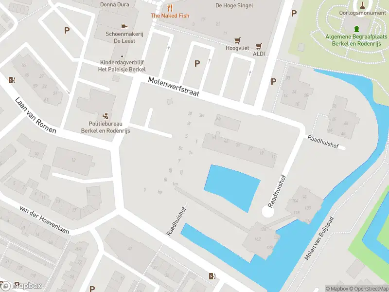 Ambulance met grote spoed naar de Raadhuislaan in Berkel en Rodenrijs