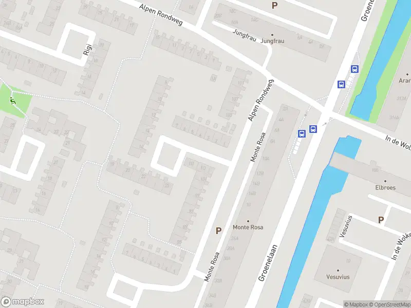 Ambulance met grote spoed naar de Stelvio in Amstelveen