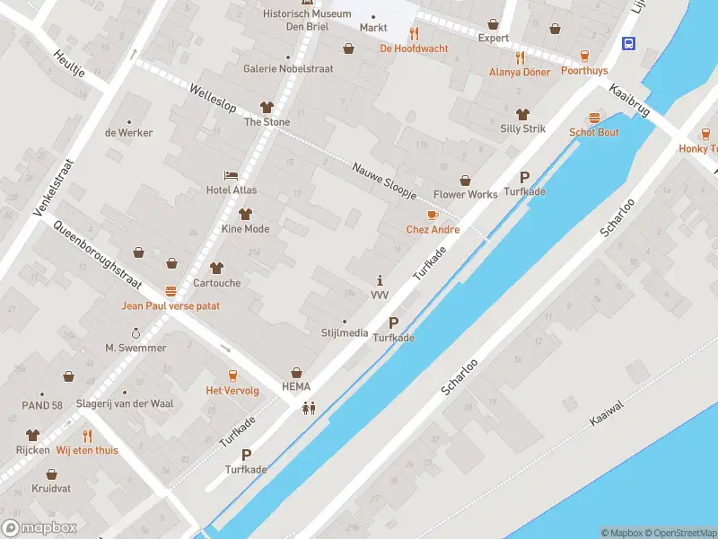 Brandweer met grote spoed naar de Turfkade in Brielle vanwege personen te water