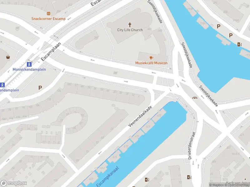 Ambulance met grote spoed naar de Volendamlaan in 's-Gravenhage