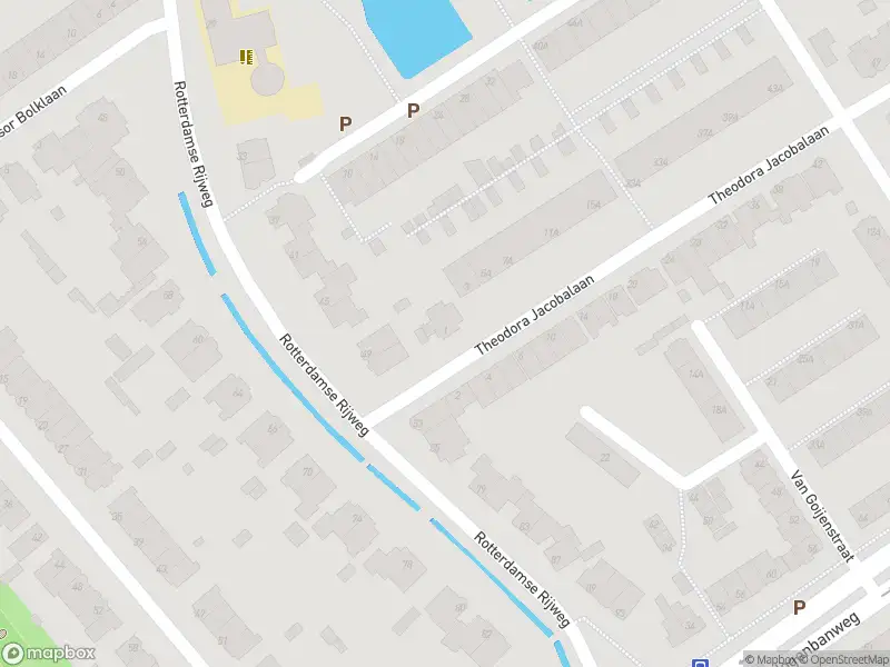 Ambulance met gepaste spoed naar de Theodora Jacobalaan in Rotterdam