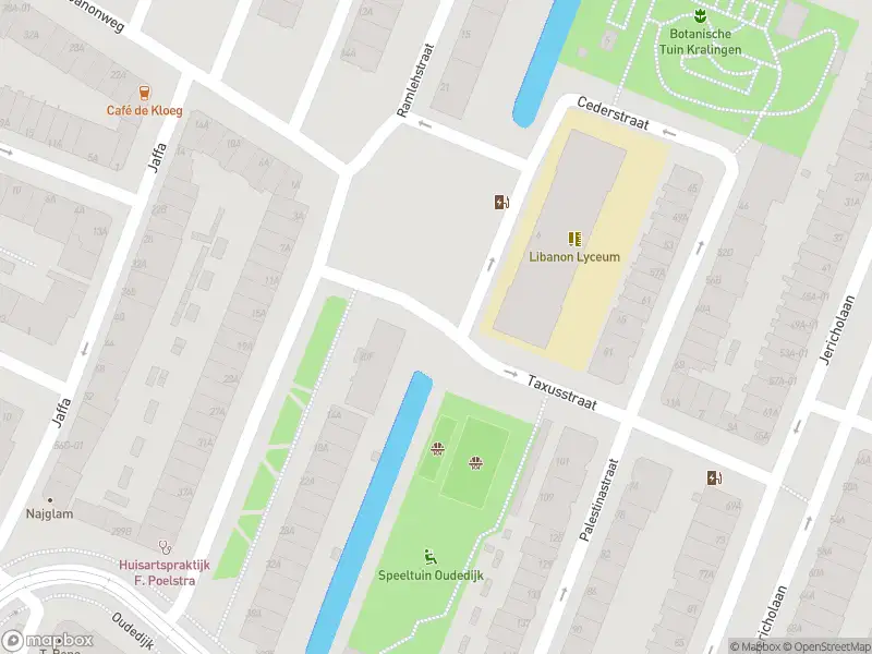 Ambulance met gepaste spoed naar de Ramlehweg in Rotterdam