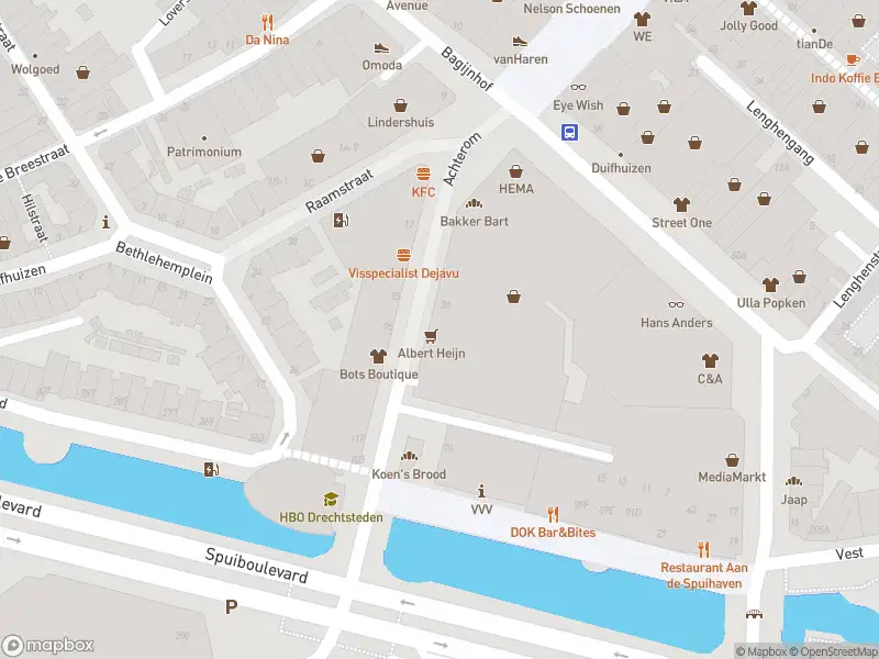 Ambulance met gepaste spoed naar de Achterom in Dordrecht