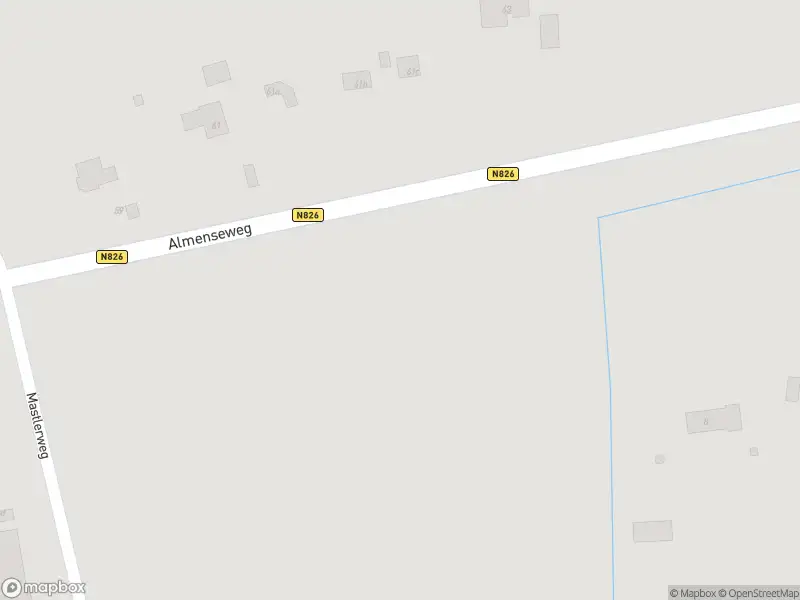 Brandweer met gepaste spoed naar de Almenseweg in Almen vanwege stormschade