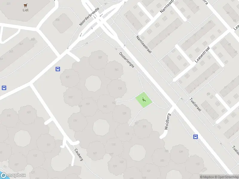 Ambulance met grote spoed naar de Braamberg in Capelle aan den IJssel