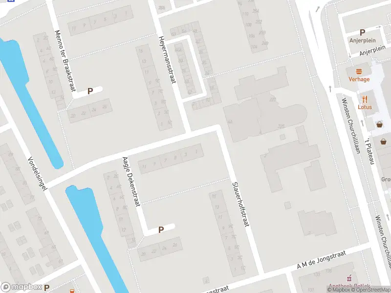 Brandweer met gepaste spoed naar de Betje Wolffstraat in Spijkenisse