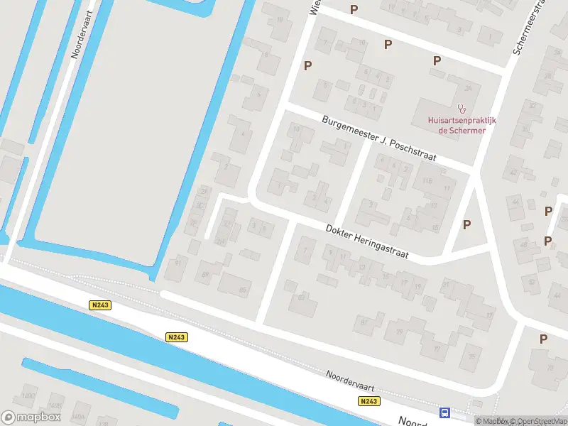 Ambulance met grote spoed naar de Dokter Heringastraat in Stompetoren