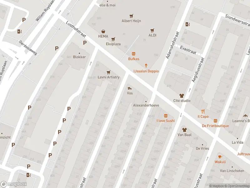 Ambulance met grote spoed naar de Oostmaasstraat in Rotterdam