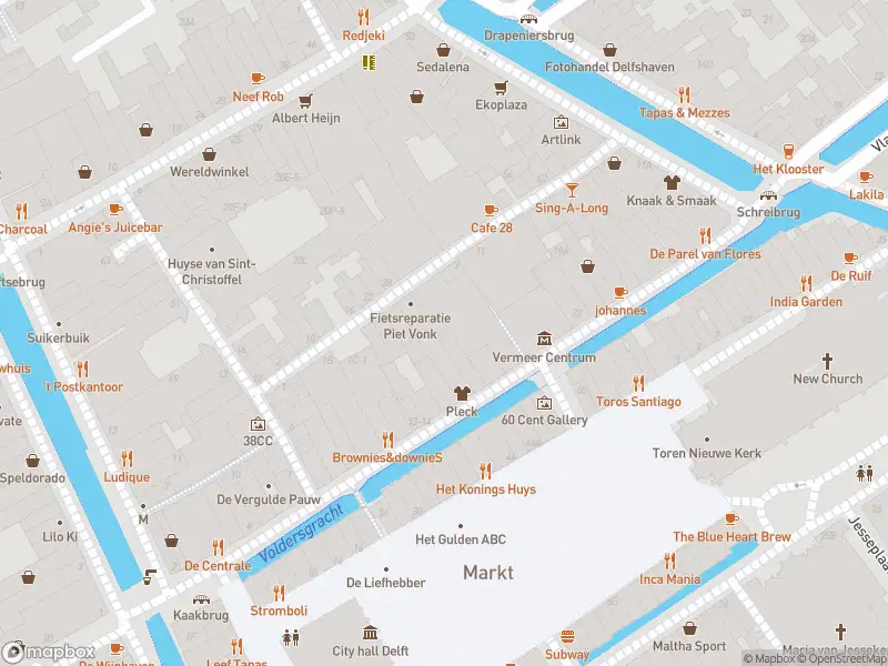 Ambulance met gepaste spoed naar de Choorstraat in Delft