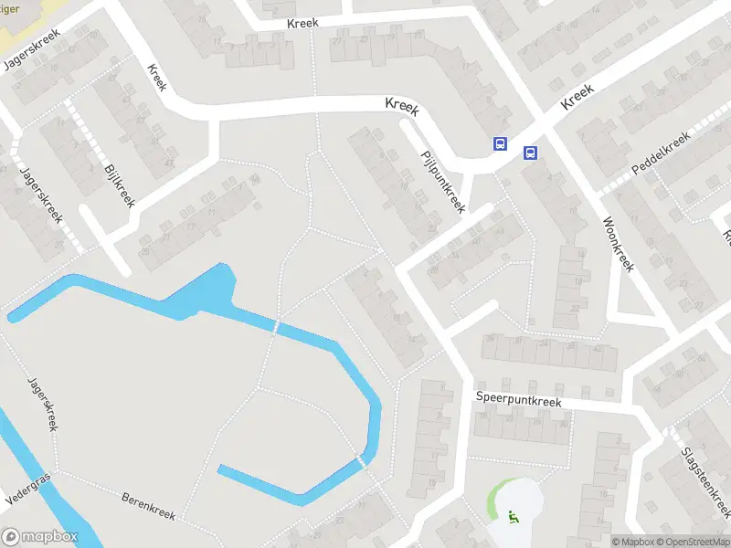 Ambulance met gepaste spoed naar de Speerpuntkreek in Spijkenisse