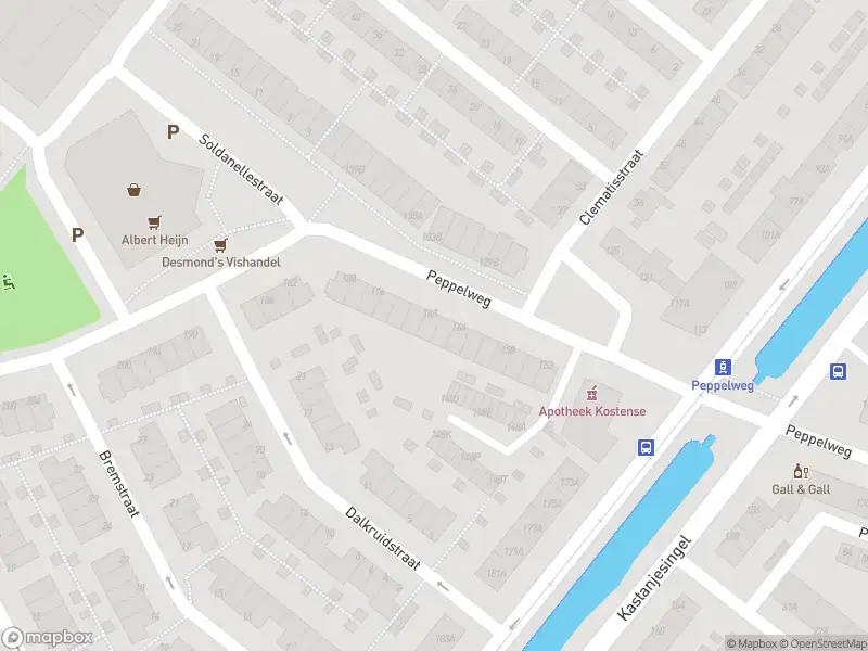 Ambulance met grote spoed naar de Peppelweg in Rotterdam