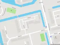 Ambulance met grote spoed naar de Dotterlei in Capelle aan den IJssel