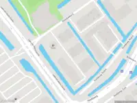 Ambulance met grote spoed naar de Hoofdweg-Noord in Nieuwerkerk aan den IJssel