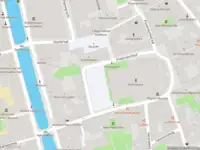 Ambulance met gepaste spoed naar de Dullebakkersteeg in Leiden