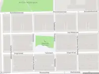 Ambulance met gepaste spoed naar de Teylerplein in Amsterdam