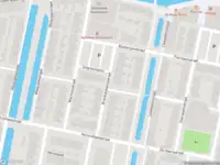 Ambulance met gepaste spoed naar de Brecklenkampstraat in Rotterdam