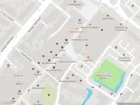 Ambulance met gepaste spoed naar de Treubplein in Voorschoten