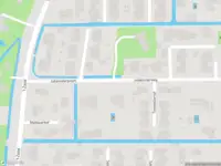 Brandweer met gepaste spoed naar de Johanniterweg in Utrecht vanwege een buitenbrand