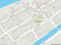 Ambulance met grote spoed naar de Torenstraat in Heukelum