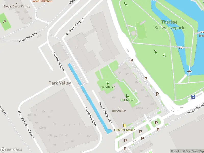 Ambulance met grote spoed naar de Diemerhof in Diemen