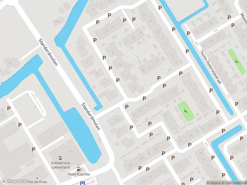 Ambulance met gepaste spoed naar de Burgemeester Nieborgstraat in Nieuw-Lekkerland