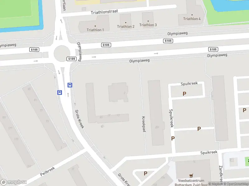 Ambulance met grote spoed naar de Kreekpad in Rotterdam