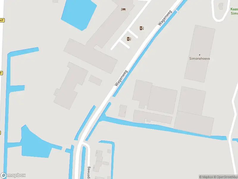 Ambulance met grote spoed naar de Wagenweg in Katwoude