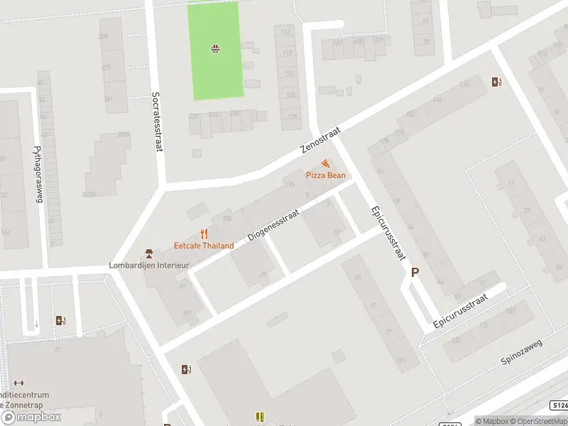 Ambulance met grote spoed naar de Diogenesstraat in Rotterdam