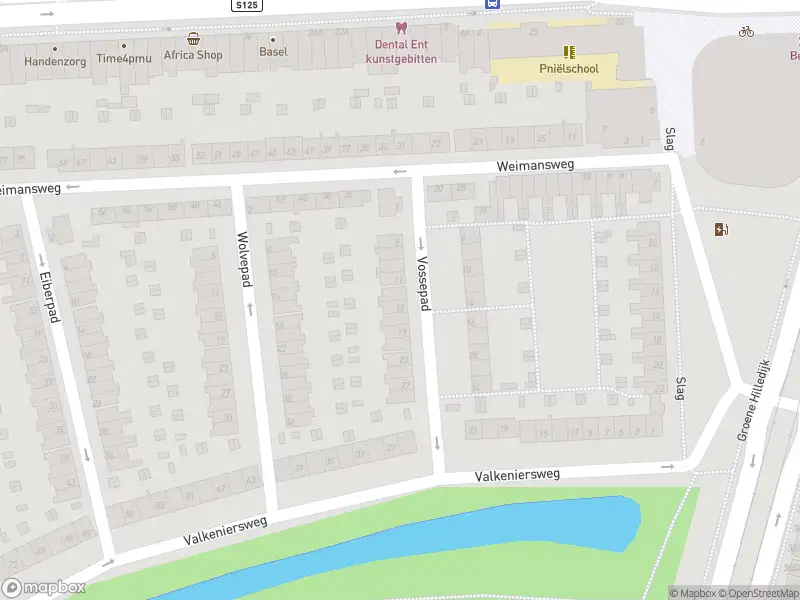 Ambulance met grote spoed naar de Vossepad in Rotterdam