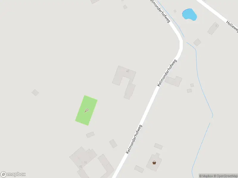 Brandweer met grote spoed naar de Kelmonderhofweg in Beek vanwege gebouwbrand