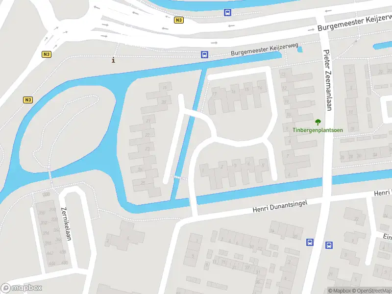 Brandweer met gepaste spoed naar de Tinbergenplantsoen in Papendrecht vanwege een buitenbrand