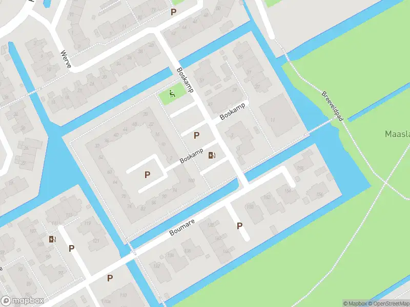 Ambulance met grote spoed naar de Boskamp in Maasland