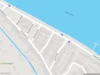 Ambulance met grote spoed naar de Rigastraat in Zaandam