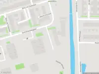 Ambulance met grote spoed naar de Suze Groeneweglaan in Amstelveen