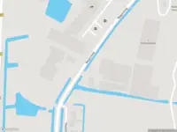 Ambulance met grote spoed naar de Wagenweg in Katwoude