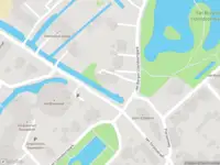 Ambulance met gepaste spoed naar de Van Bergen IJzendoornpark in Gouda