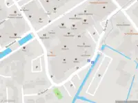 Politie met grote spoed naar de De Schans in Leek vanwege voertuigen te water