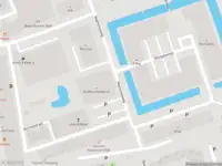 Ambulance met grote spoed naar de Icarusweg in Delft