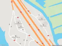 Ambulance met grote spoed naar de Coentunnelweg in Oostzaan