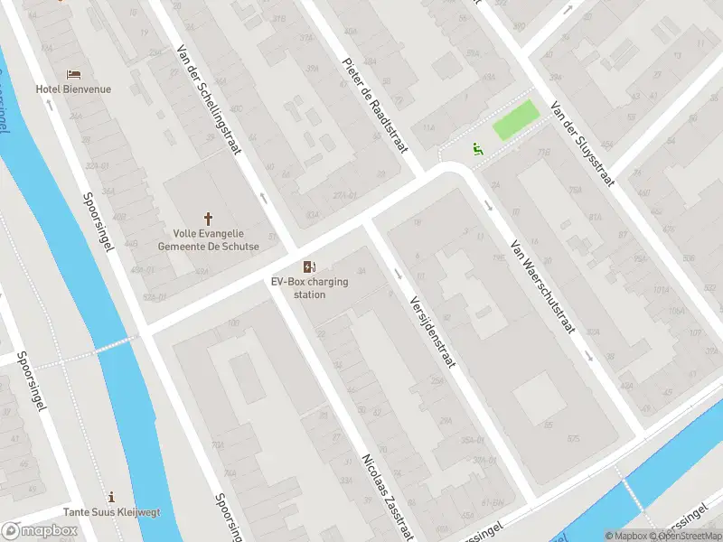 Ambulance met gepaste spoed naar de Versijdenstraat in Rotterdam