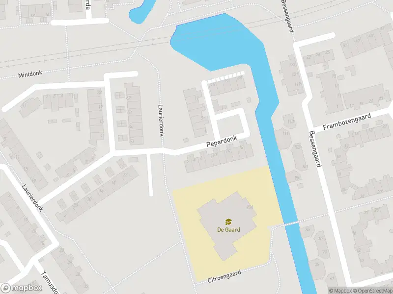 Brandweer met gepaste spoed naar de Peperdonk in Spijkenisse vanwege een buitenbrand