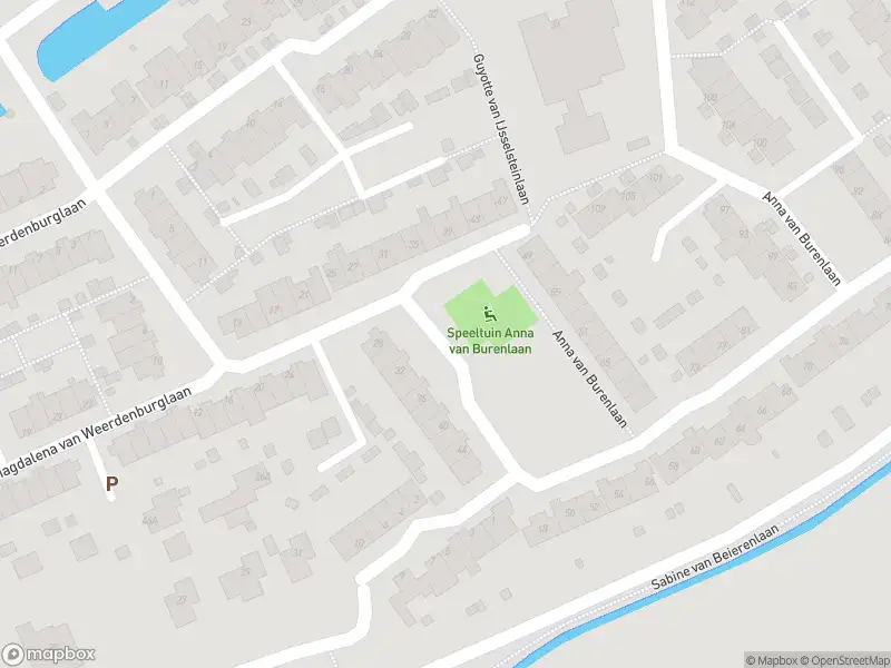 Ambulance met grote spoed naar de Anna van Burenlaan in Egmond aan den Hoef