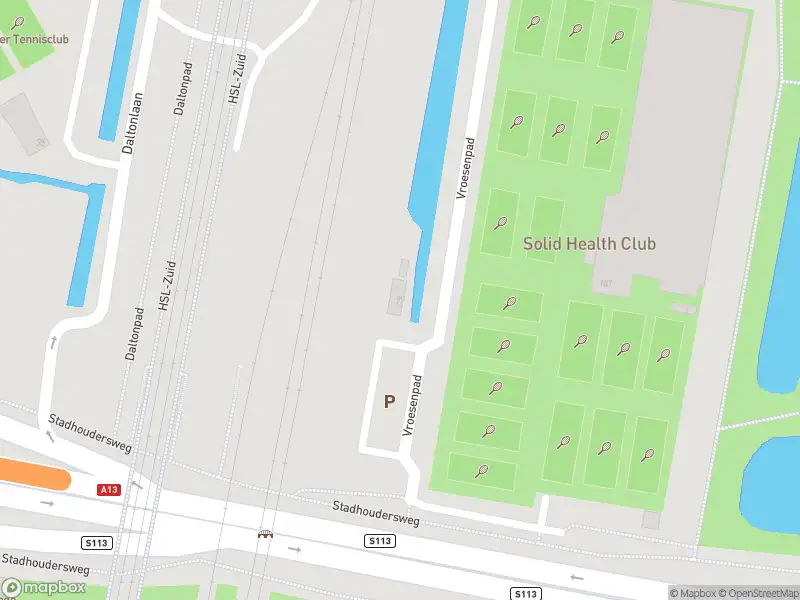 Ambulance met grote spoed naar de Vroesenpad in Rotterdam